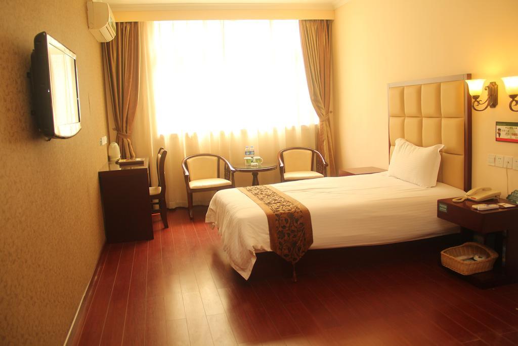 Greentree Inn Guangdong Guangzhou Jichang Road Express Hotel Δωμάτιο φωτογραφία